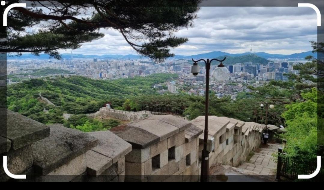 Sky House, Seoul